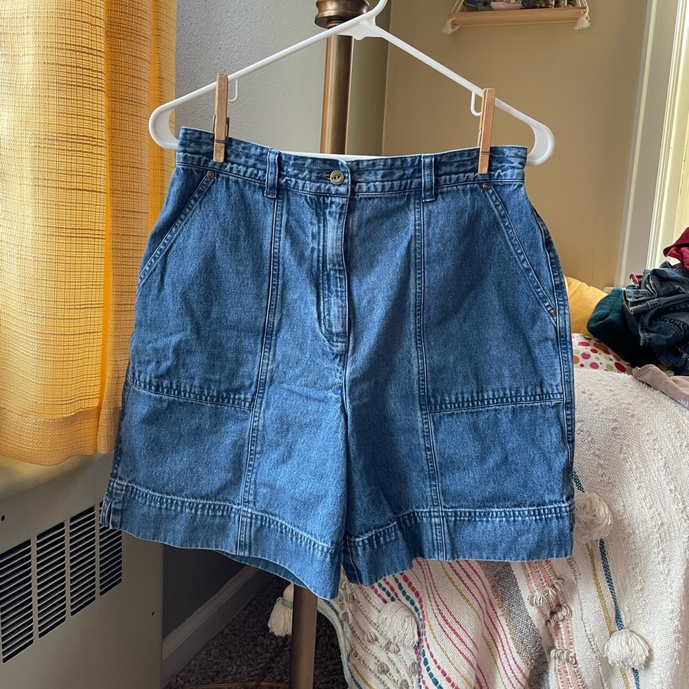 Vintage 90s high rise baggy jean mom shorts